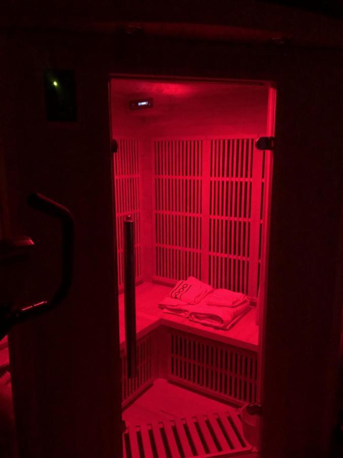Lemodernlounge, Hebergement Cosy Moderne Spacieux 巴拉吕克莱班 外观 照片