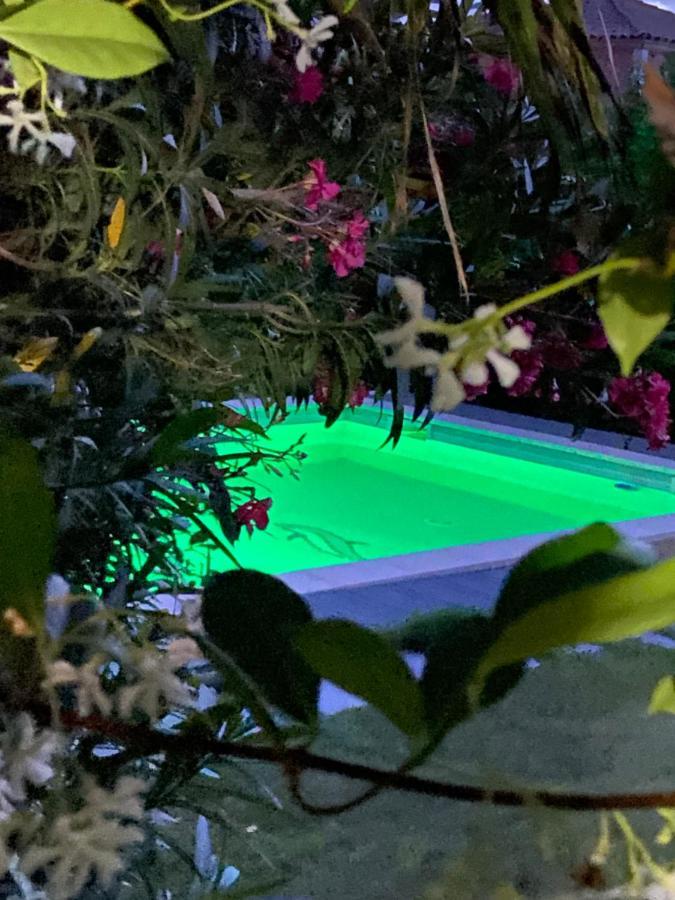 Lemodernlounge, Hebergement Cosy Moderne Spacieux 巴拉吕克莱班 外观 照片